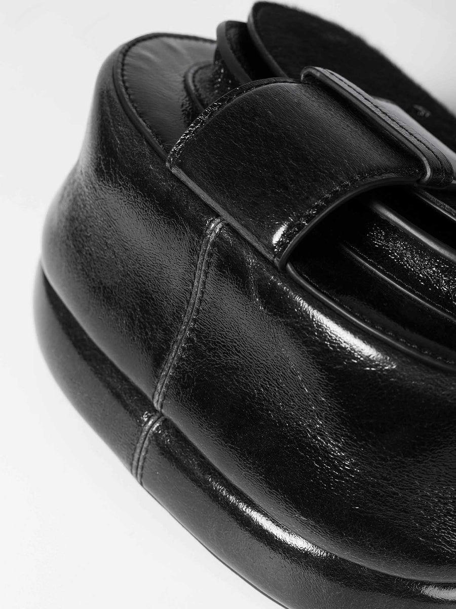 Glossy Leder