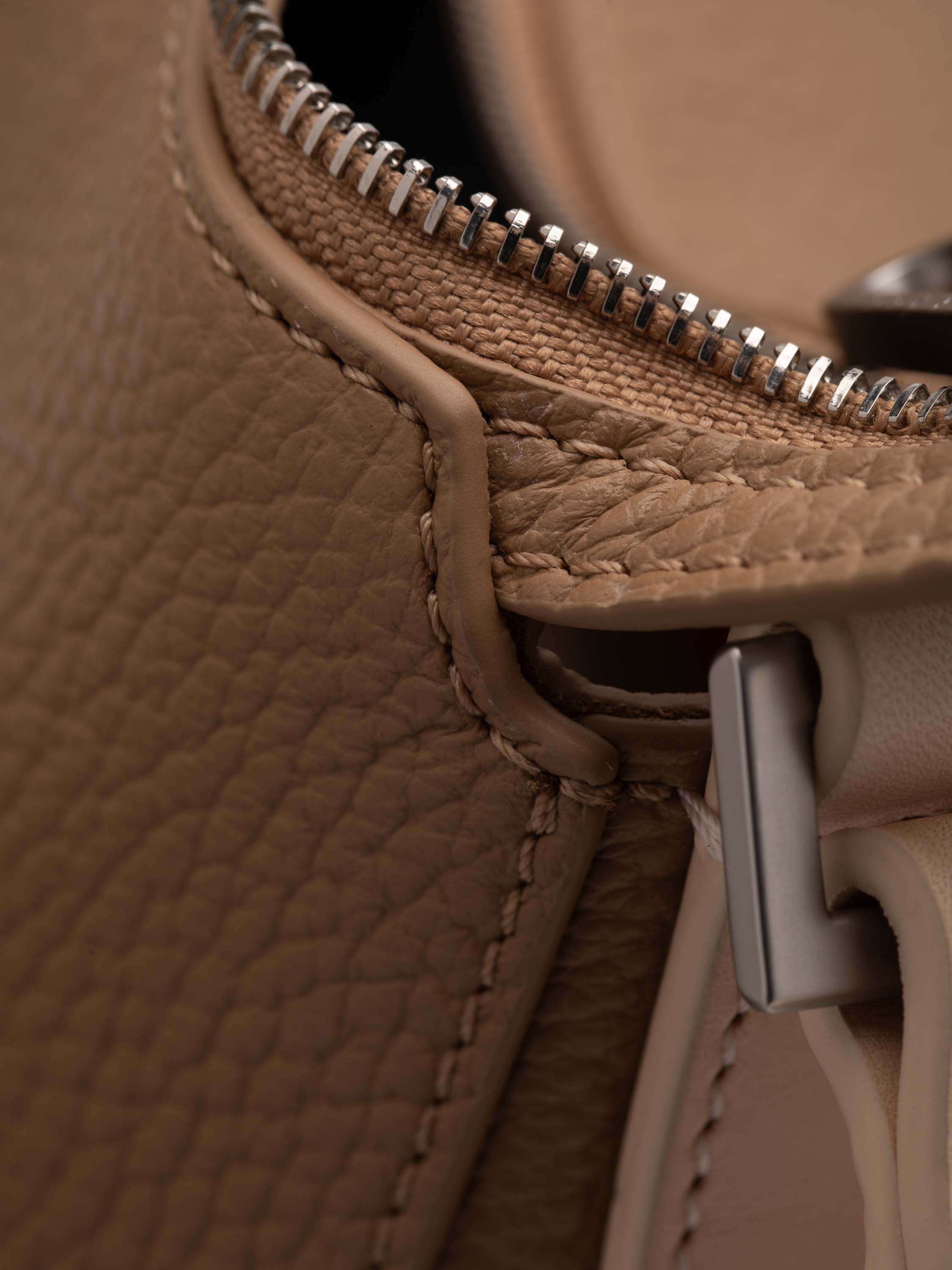 color:beige_ansicht:000000000000010_dokar:Z07_dokar-text:online inhalt