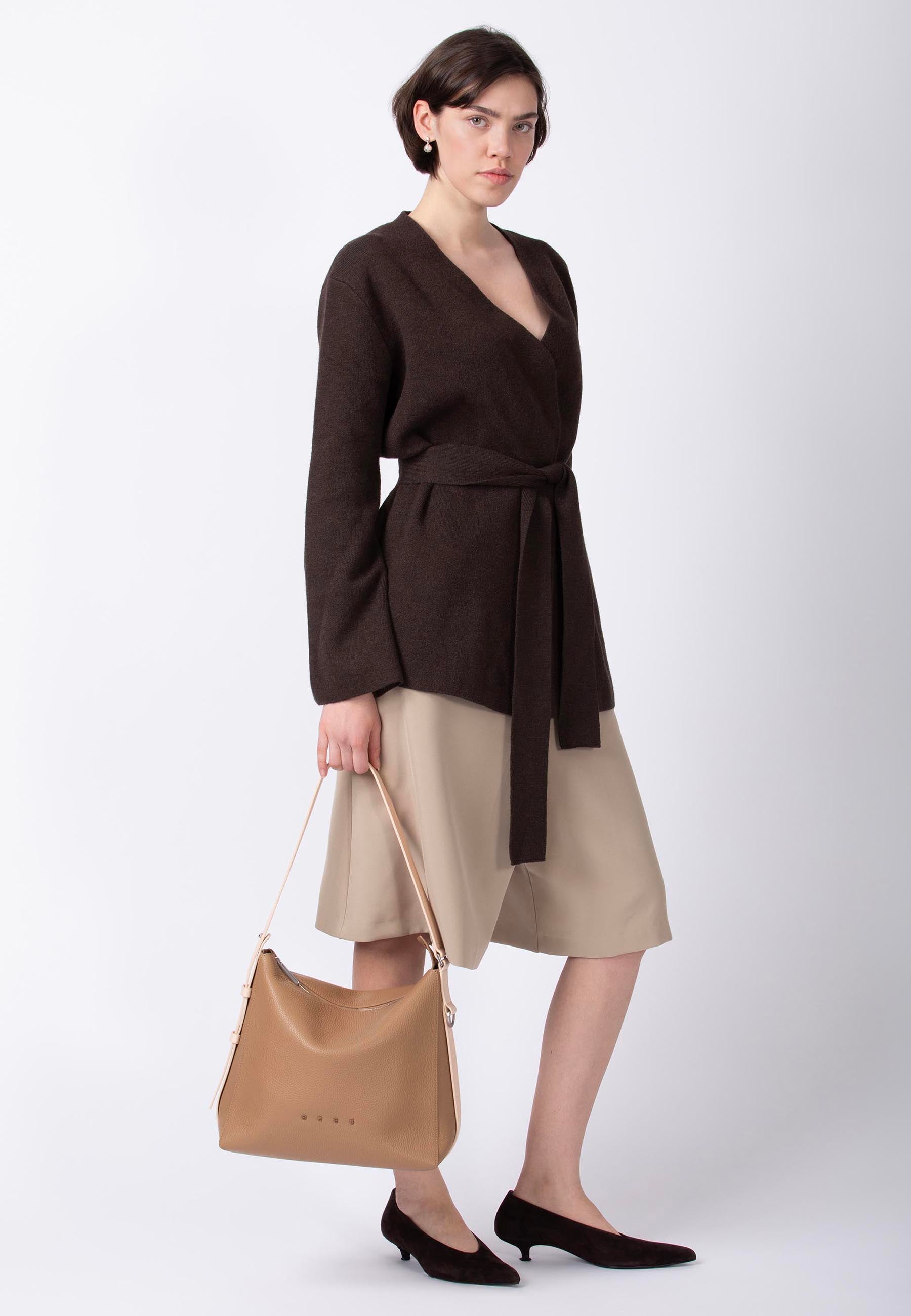 color:beige_ansicht:000000000000002_dokar:Z07_dokar-text:online inhalt