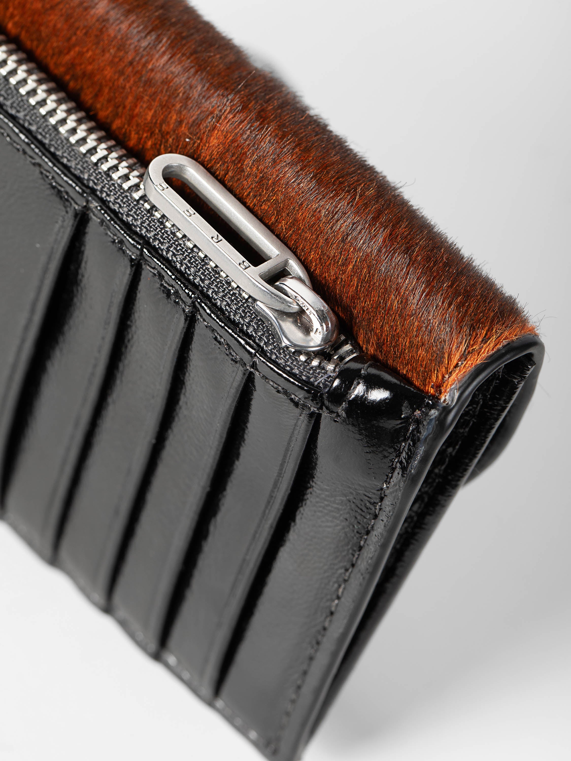 color:braun_ansicht:000000000000006_dokar:Z07_dokar-text:online inhalt