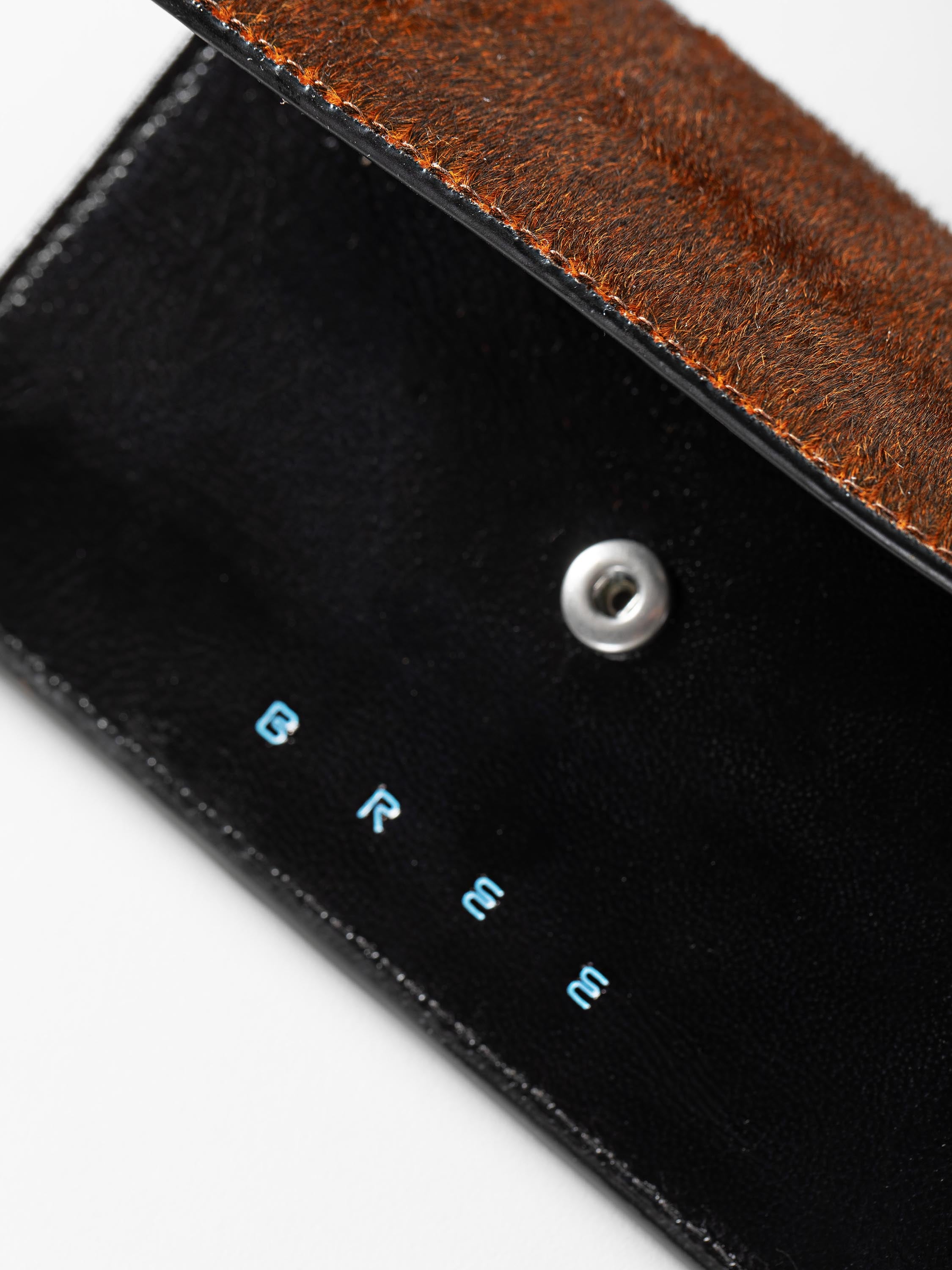 color:braun_ansicht:000000000000007_dokar:Z07_dokar-text:online inhalt