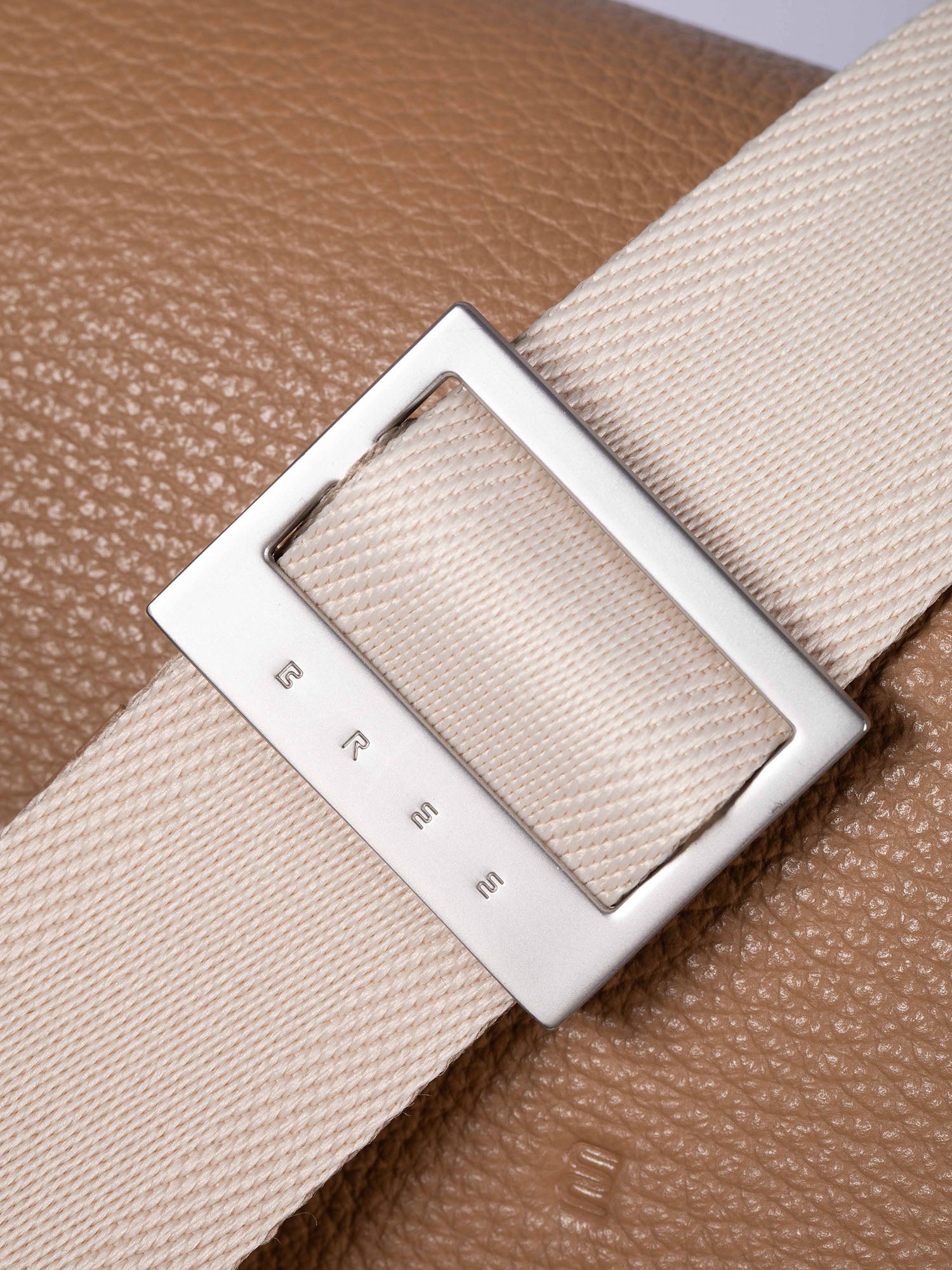 color:beige_ansicht:000000000000010_dokar:Z07_dokar-text:online inhalt