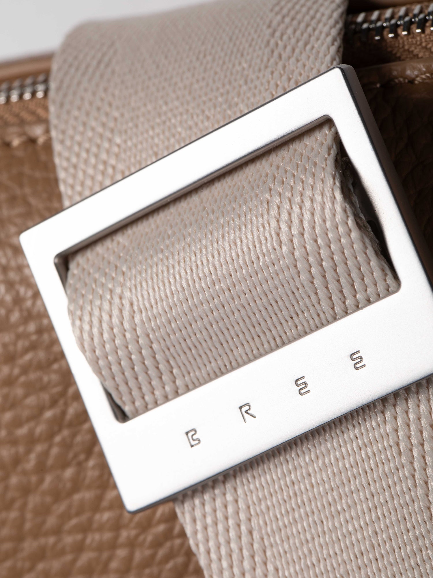 color:beige_ansicht:000000000000011_dokar:Z07_dokar-text:online inhalt